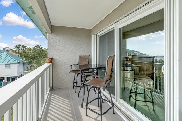 $385,000 | 1695 Highway 98, Unit 302, Mary Esther, FL 32569