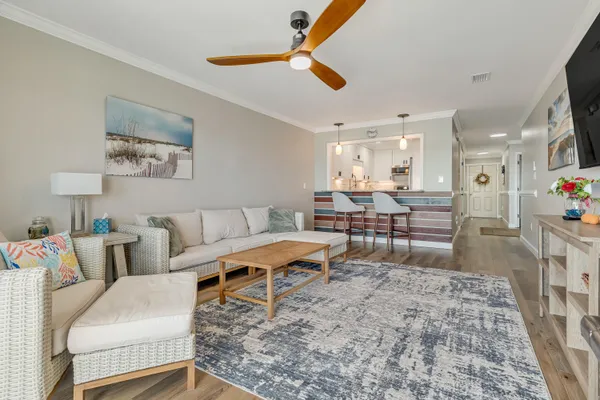 $385,000 | 1695 Highway 98, Unit 302, Mary Esther, FL 32569