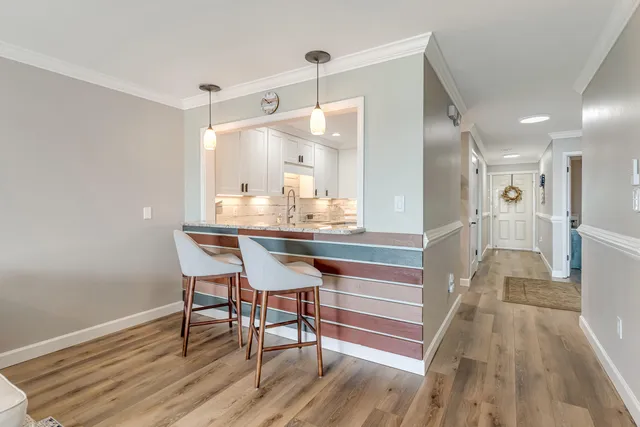 $385,000 | 1695 Highway 98, Unit 302, Mary Esther, FL 32569