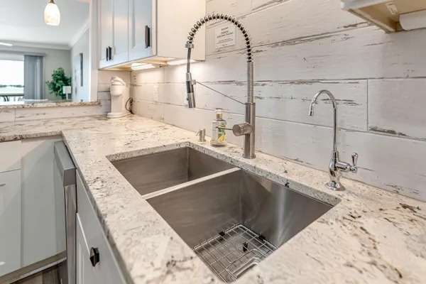 $385,000 | 1695 Highway 98, Unit 302, Mary Esther, FL 32569