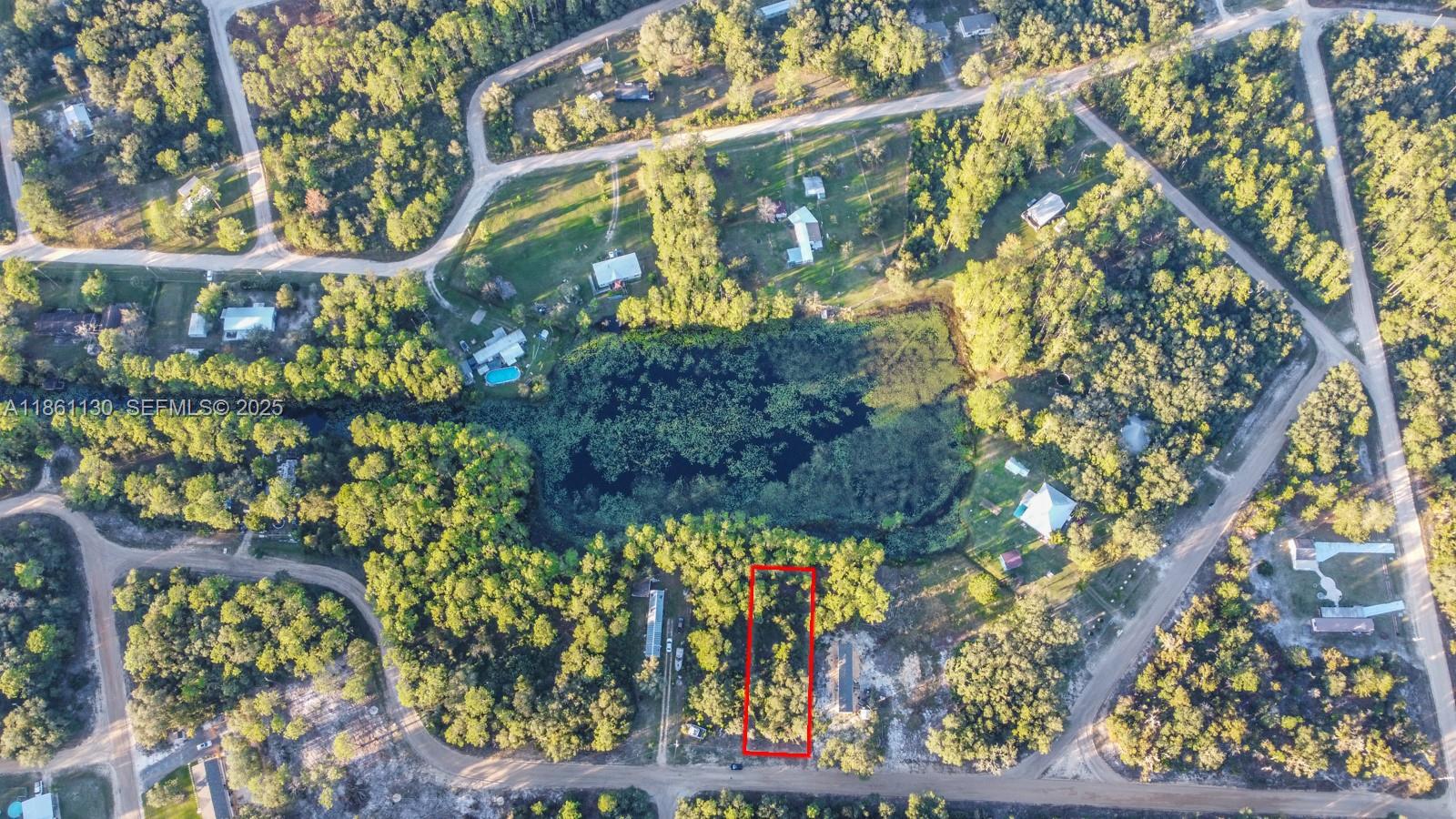 128 Osborne Street Interlachen, FL 32148 - Photo 3 of 14 a view of a yard