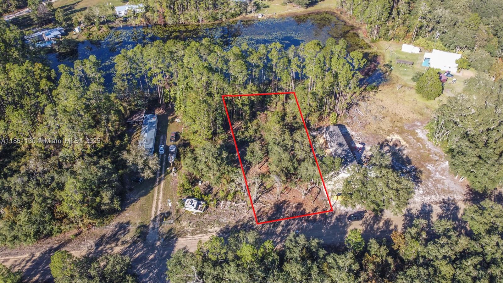 128 Osborne Street Interlachen, FL 32148 - Photo 4 of 14