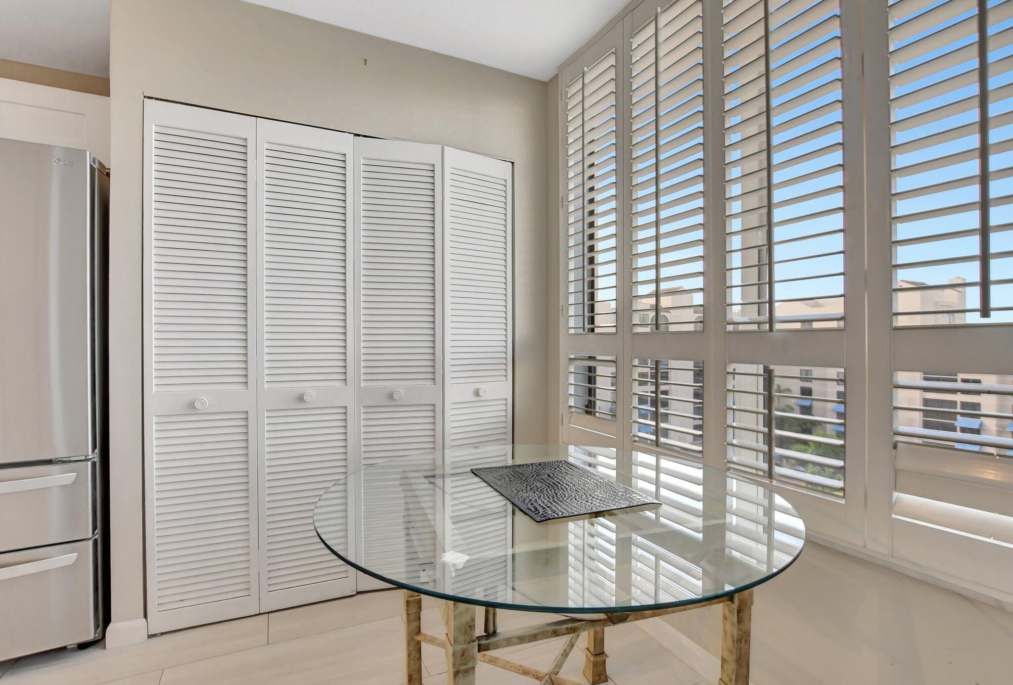 7170 Promenade Drive, Unit 702 Boca Raton, FL 33433 - Photo 17 of 45 kitchen