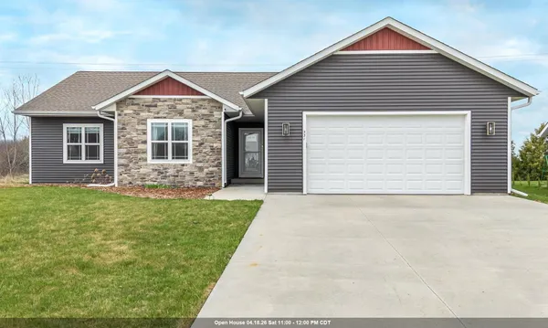 $499,900 | 531 Silver Fox Drive South, Kewaskum, WI 53040