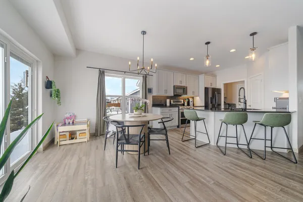$499,900 | 531 Silver Fox Drive South, Kewaskum, WI 53040