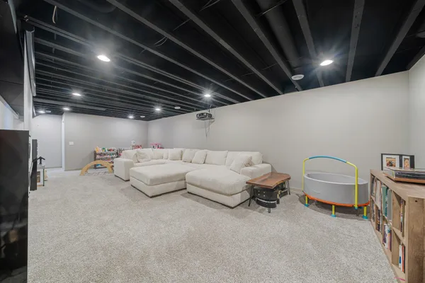 $499,900 | 531 Silver Fox Drive South, Kewaskum, WI 53040