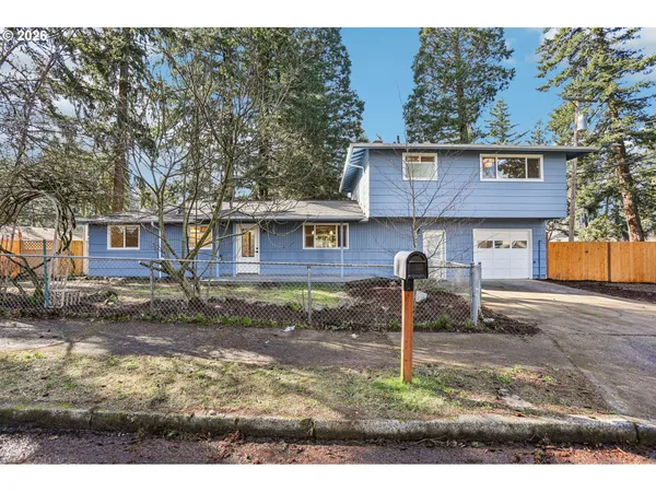 $474,900 | 18655 Southeast Yamhill Circle, Portland, OR 97233
