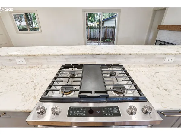 $473,400 | 18655 Southeast Yamhill Circle, Portland, OR 97233