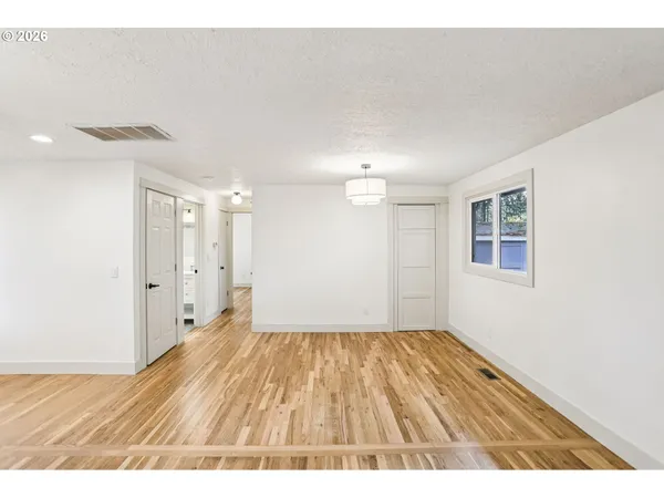 $473,400 | 18655 Southeast Yamhill Circle, Portland, OR 97233