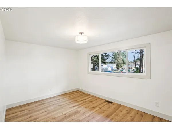 $473,400 | 18655 Southeast Yamhill Circle, Portland, OR 97233