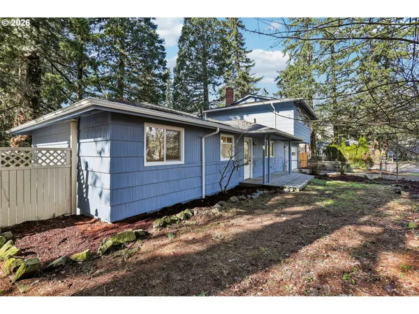 $473,400 | 18655 Southeast Yamhill Circle, Portland, OR 97233