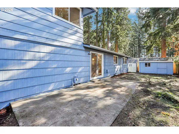 $473,400 | 18655 Southeast Yamhill Circle, Portland, OR 97233