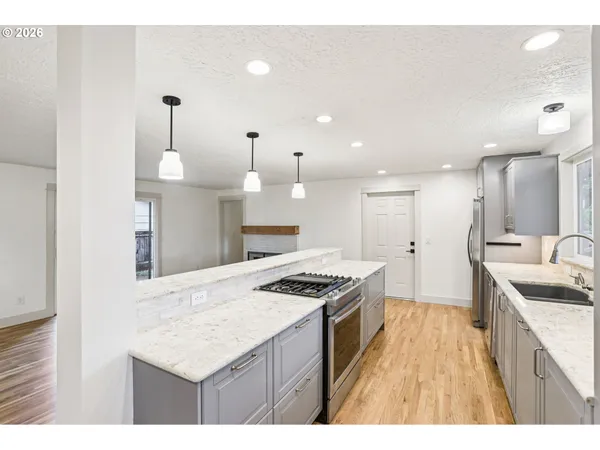 $473,400 | 18655 Southeast Yamhill Circle, Portland, OR 97233