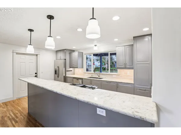 $473,400 | 18655 Southeast Yamhill Circle, Portland, OR 97233