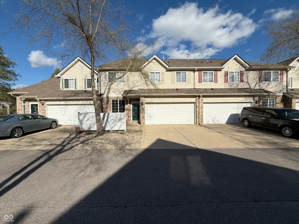 $194,500 | 8043 Harbor Walk Lane, Indianapolis, IN 46237