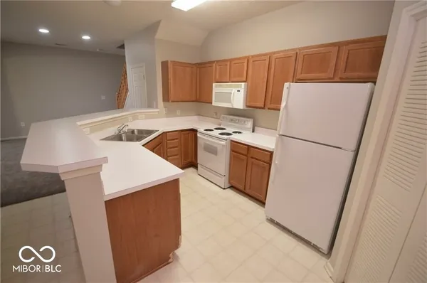 $189,950 | 8043 Harbor Walk Lane, Indianapolis, IN 46237