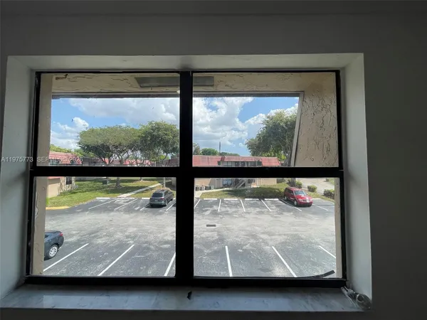 $2,300 | 14915 Southwest 104th Street, Unit 2024, Miami, FL 33196