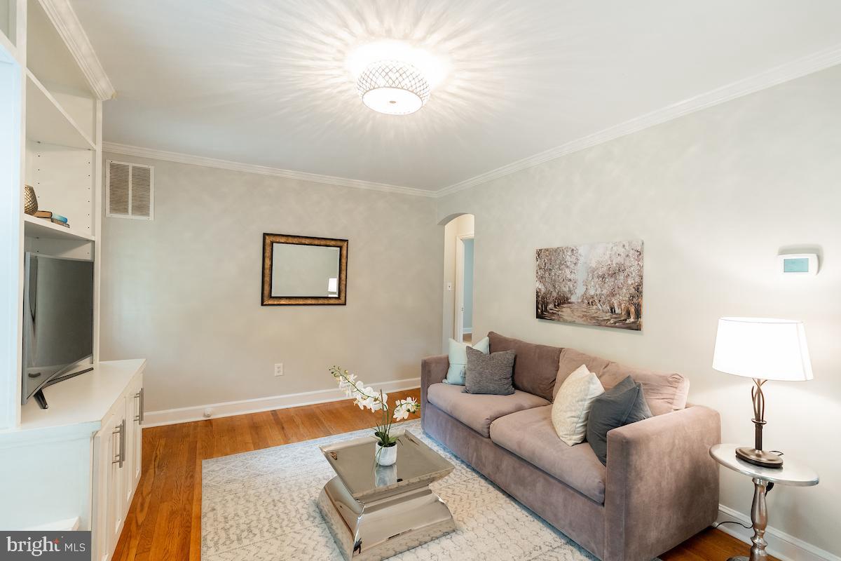 3115 Jennings Road Kensington, MD 20895 - Photo 5 of 49 Gallery Image 5