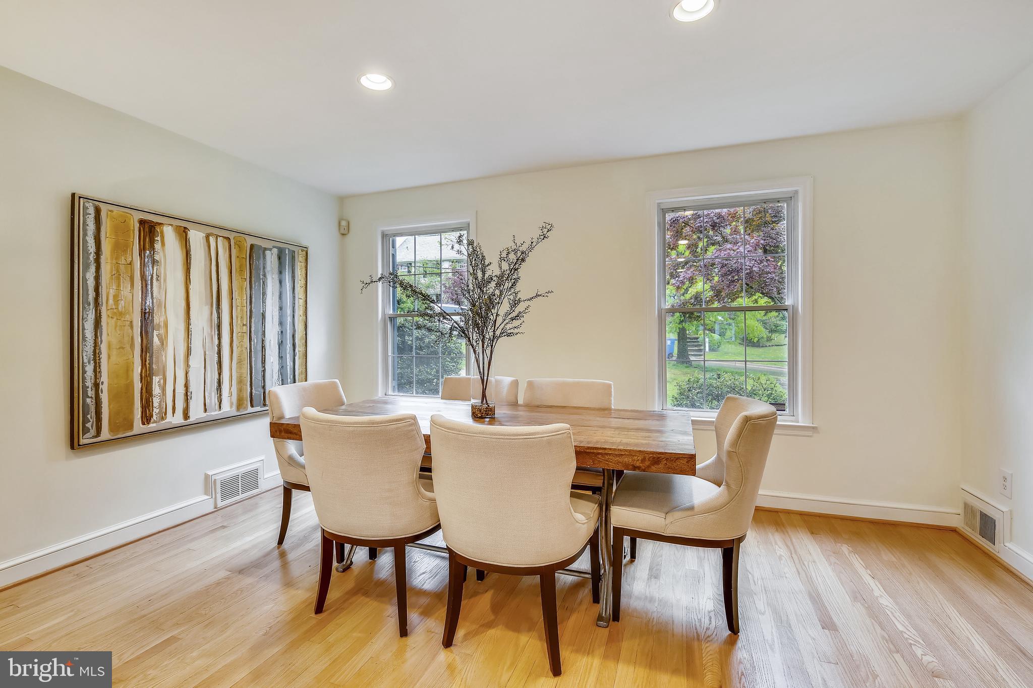 5312 Carvel Road Bethesda, MD 20816 - Photo 5 of 15 Dining area