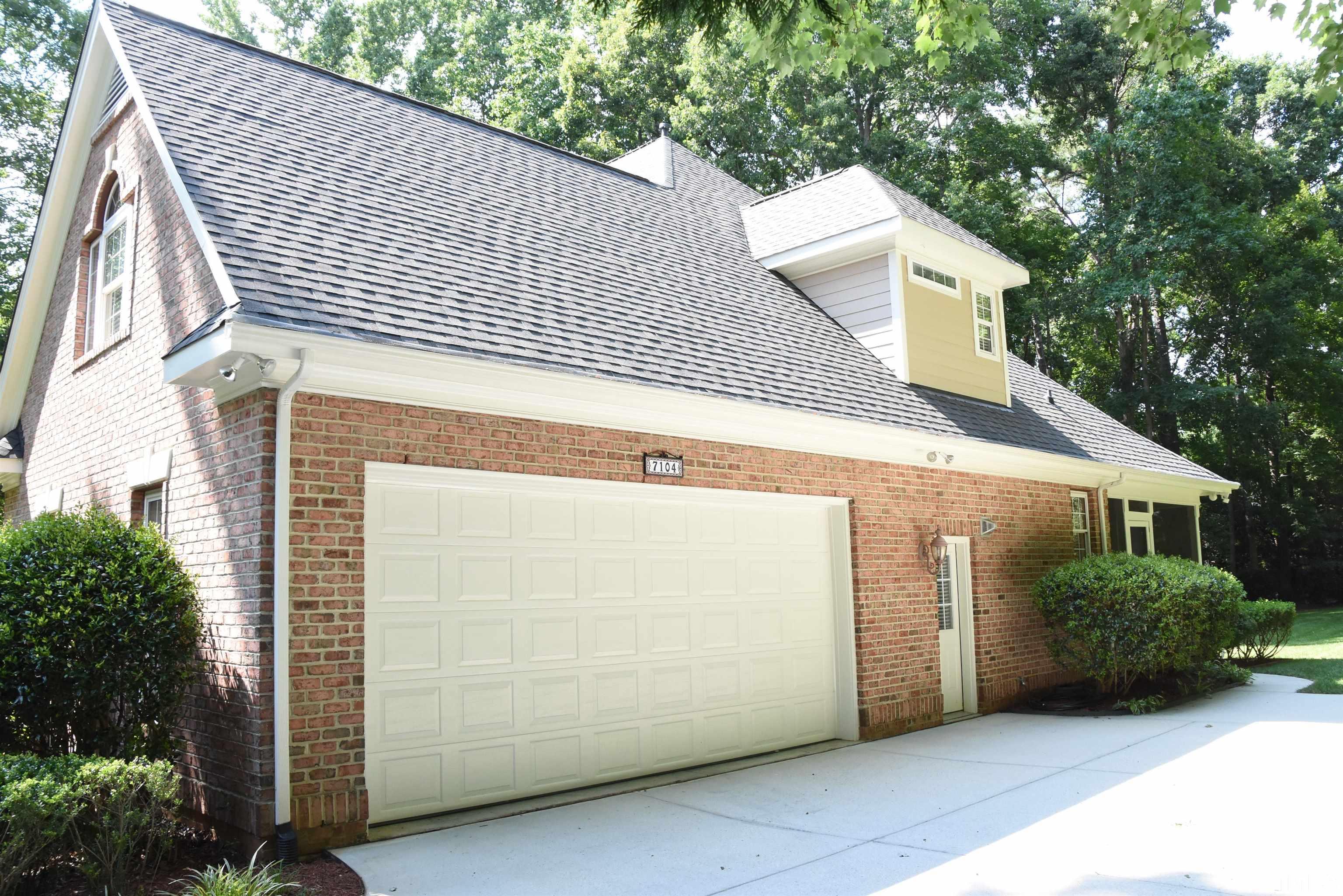 7104 Trenton Ridge Court Raleigh, NC 27613 - Photo 4 of 43