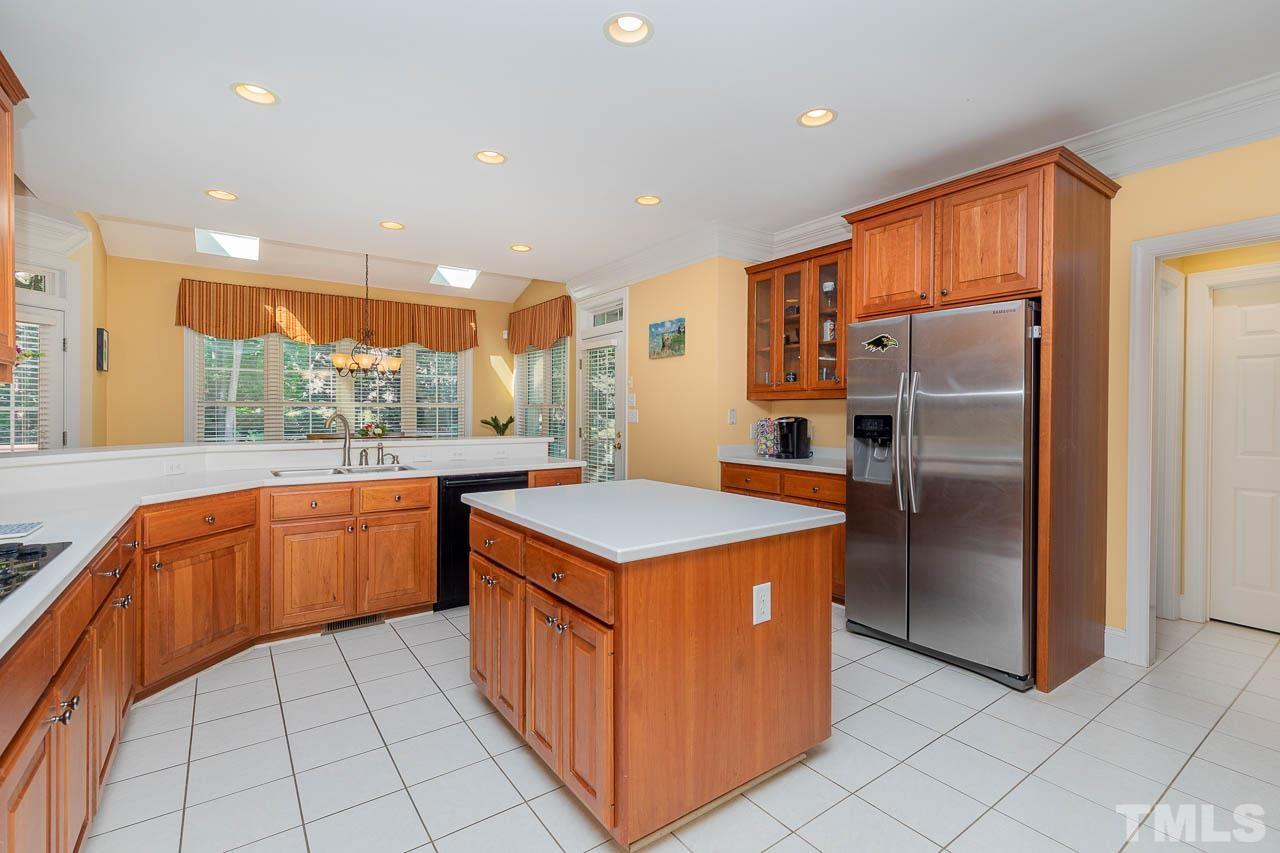 7104 Trenton Ridge Court Raleigh, NC 27613 - Photo 9 of 43