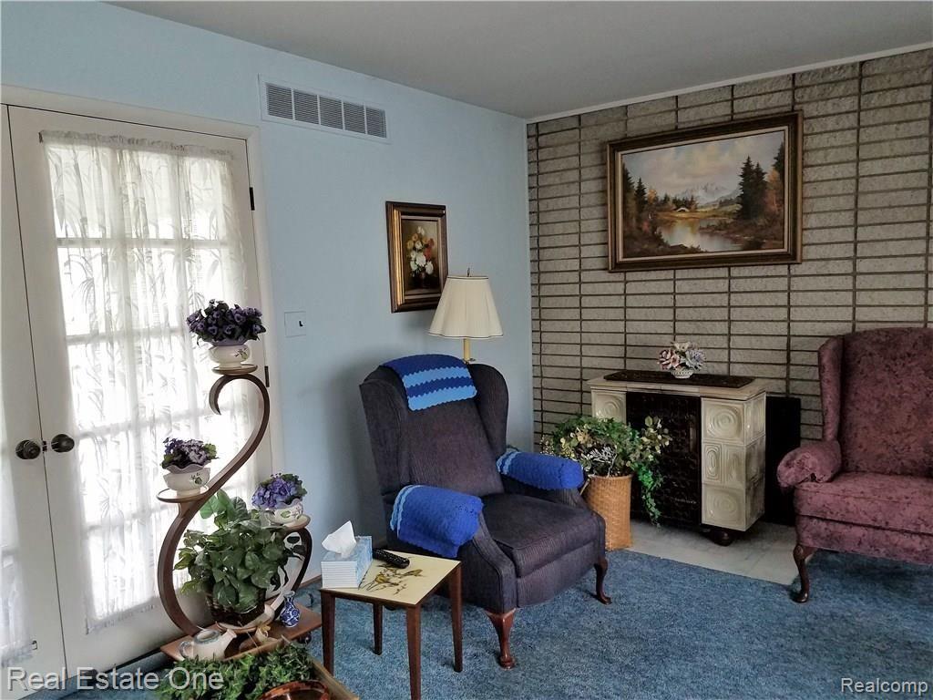 144 Letts Road Oakland, MI 48363 - Photo 4 of 22 20170606_124536 (2).jpg