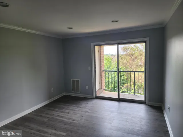 $1,850 | 14805 Rydell Road, Unit 303, Centreville, VA 20121