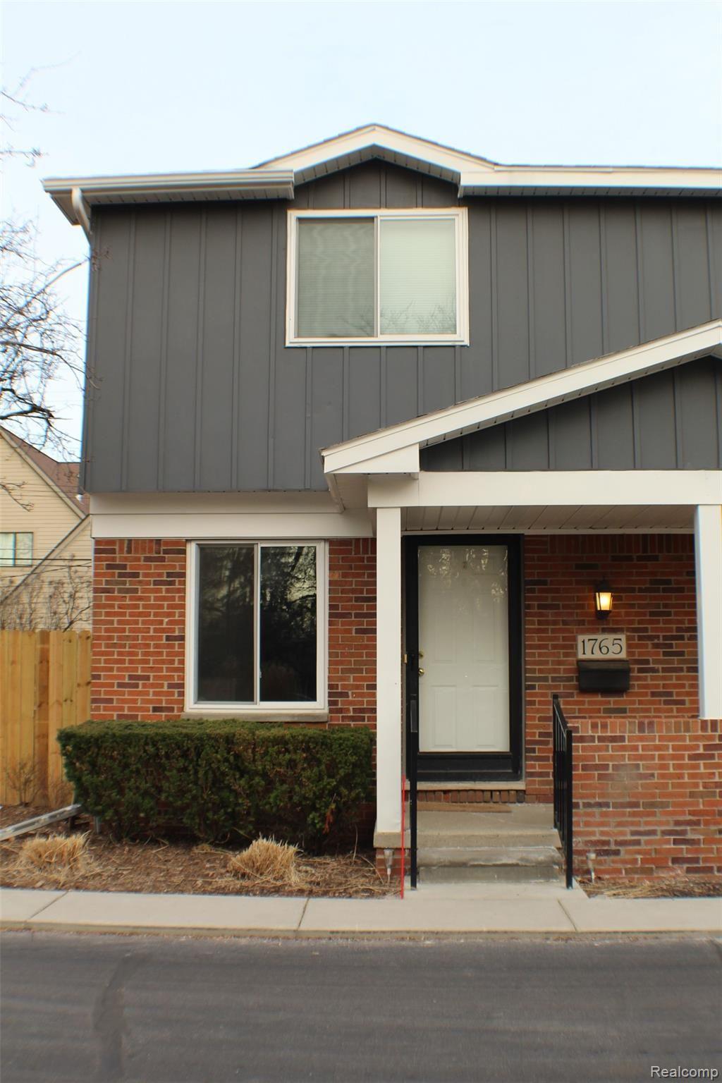 1765 Southfield Road Birmingham, MI 48009 - Photo 14 of 15 Townhouse style - no neighbors above or below you!