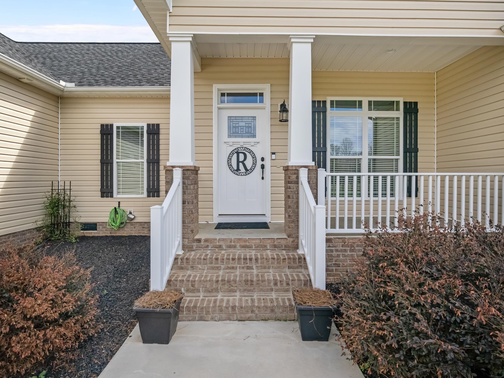 280 Rhodes Road Woodruff, SC 29388 - Photo 3 of 39