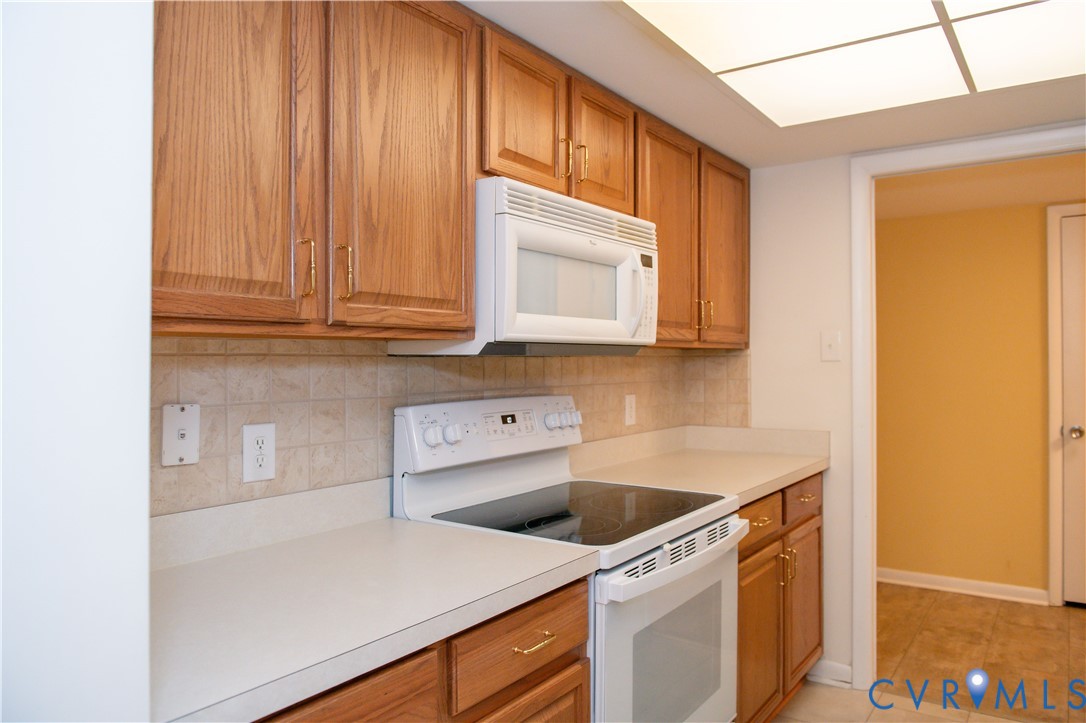 2956 Hathaway Road, Unit U809 Richmond, VA 23225 - Photo 6 of 35