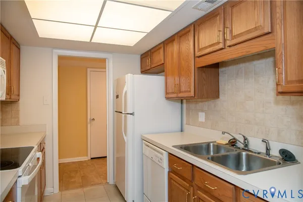 $250,000 | 2956 Hathaway Road, Unit U809, Richmond, VA 23225