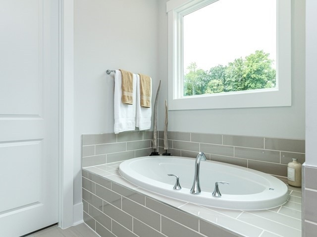 8816 Woodford Way Raleigh, NC 27613 - Photo 15 of 29 Photo 15