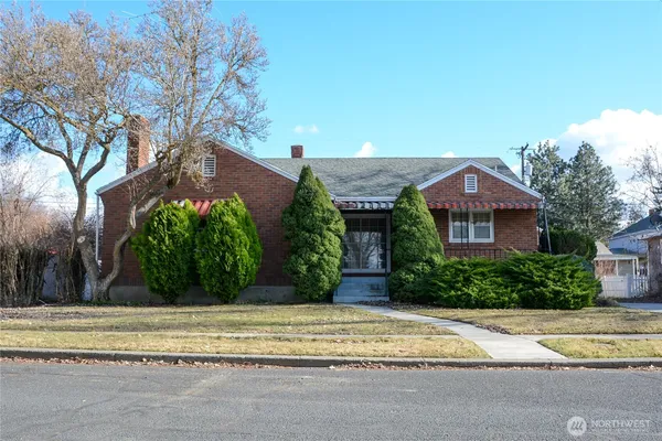 $249,995 | 206 East 3rd Avenue, Ritzville, WA 99169