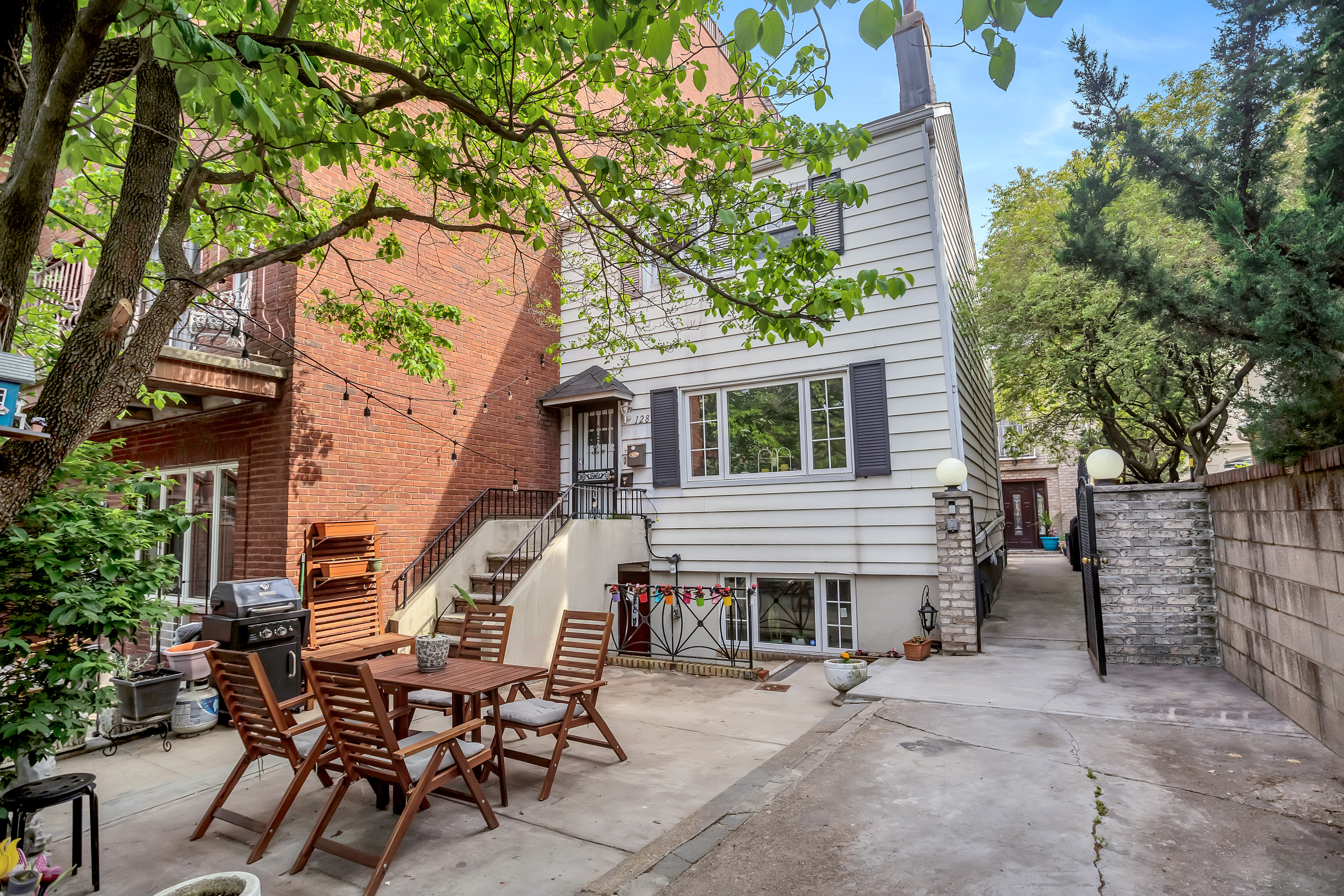 128 4th Place Brooklyn, NY 11231 - Photo 16 of 17