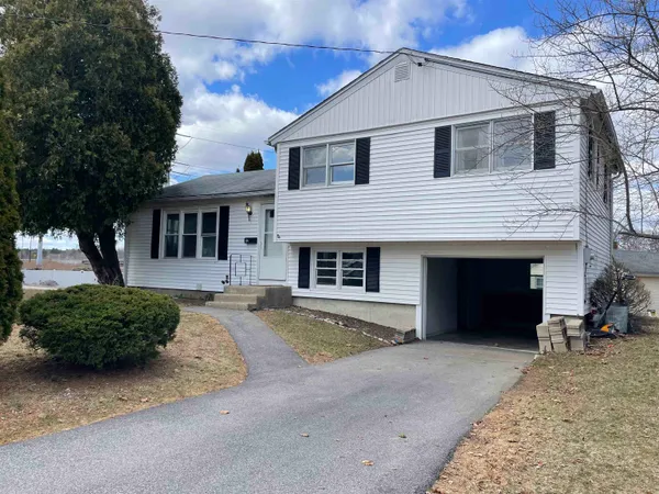 $3,000 | 10 Larry Lane, Portsmouth, NH 03801