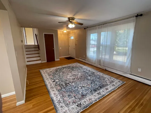 $3,000 | 10 Larry Lane, Portsmouth, NH 03801