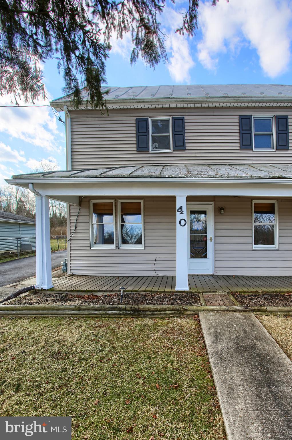 42 Old York Road Wellsville, PA 17365 - Photo 2 of 38 40 Old York Rd 2bd/1ba