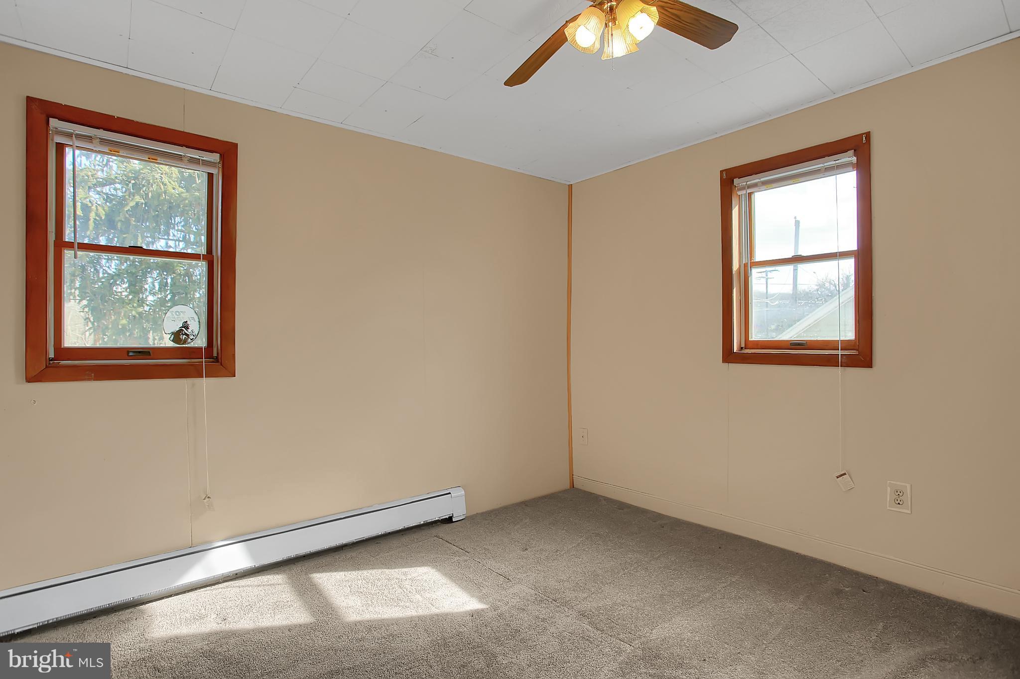 42 Old York Road Wellsville, PA 17365 - Photo 13 of 38