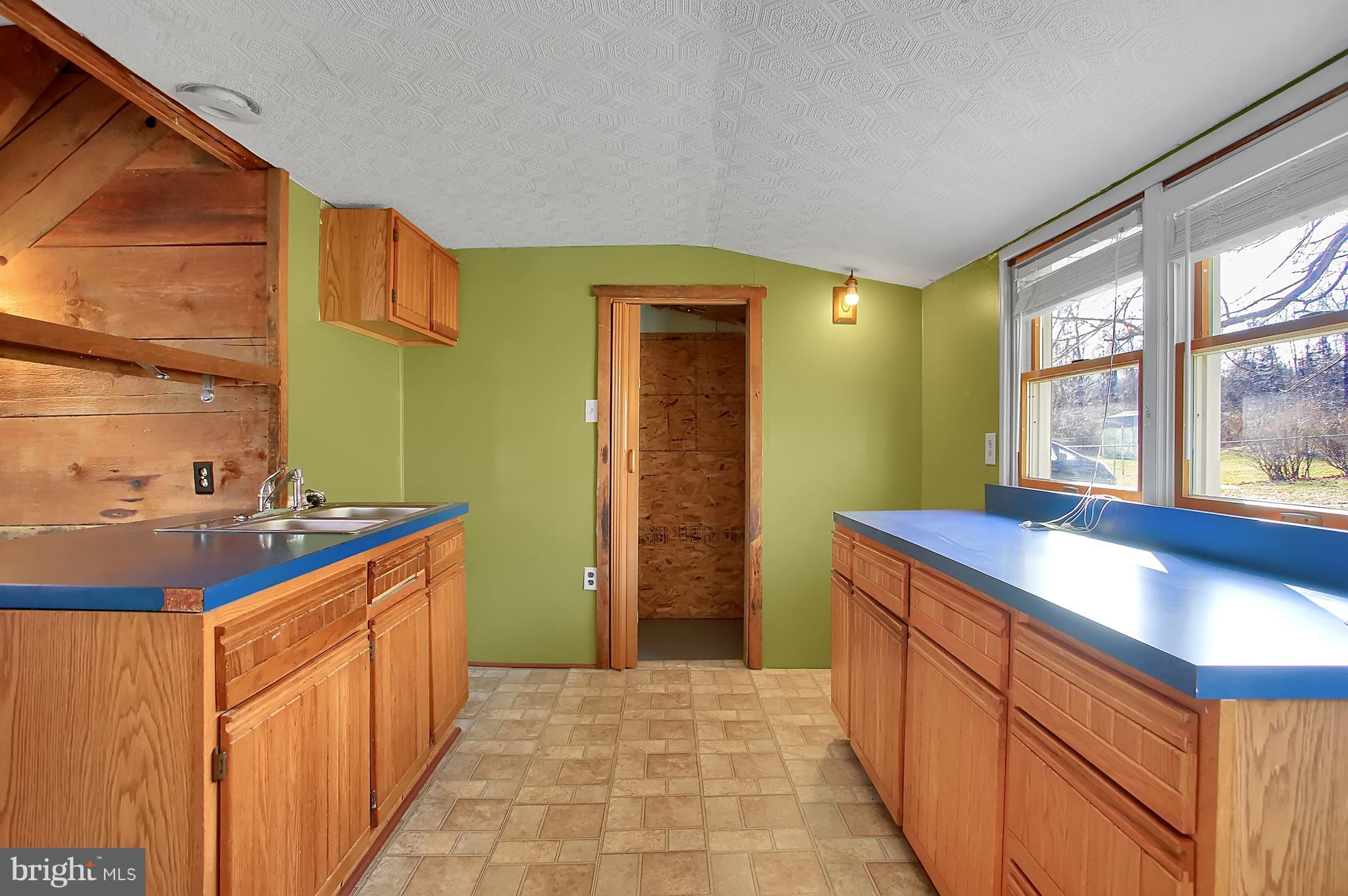 42 Old York Road Wellsville, PA 17365 - Photo 25 of 38