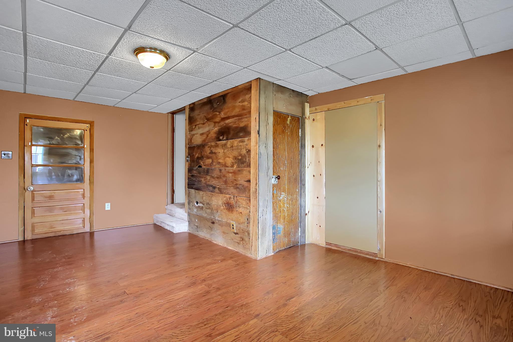 42 Old York Road Wellsville, PA 17365 - Photo 4 of 38