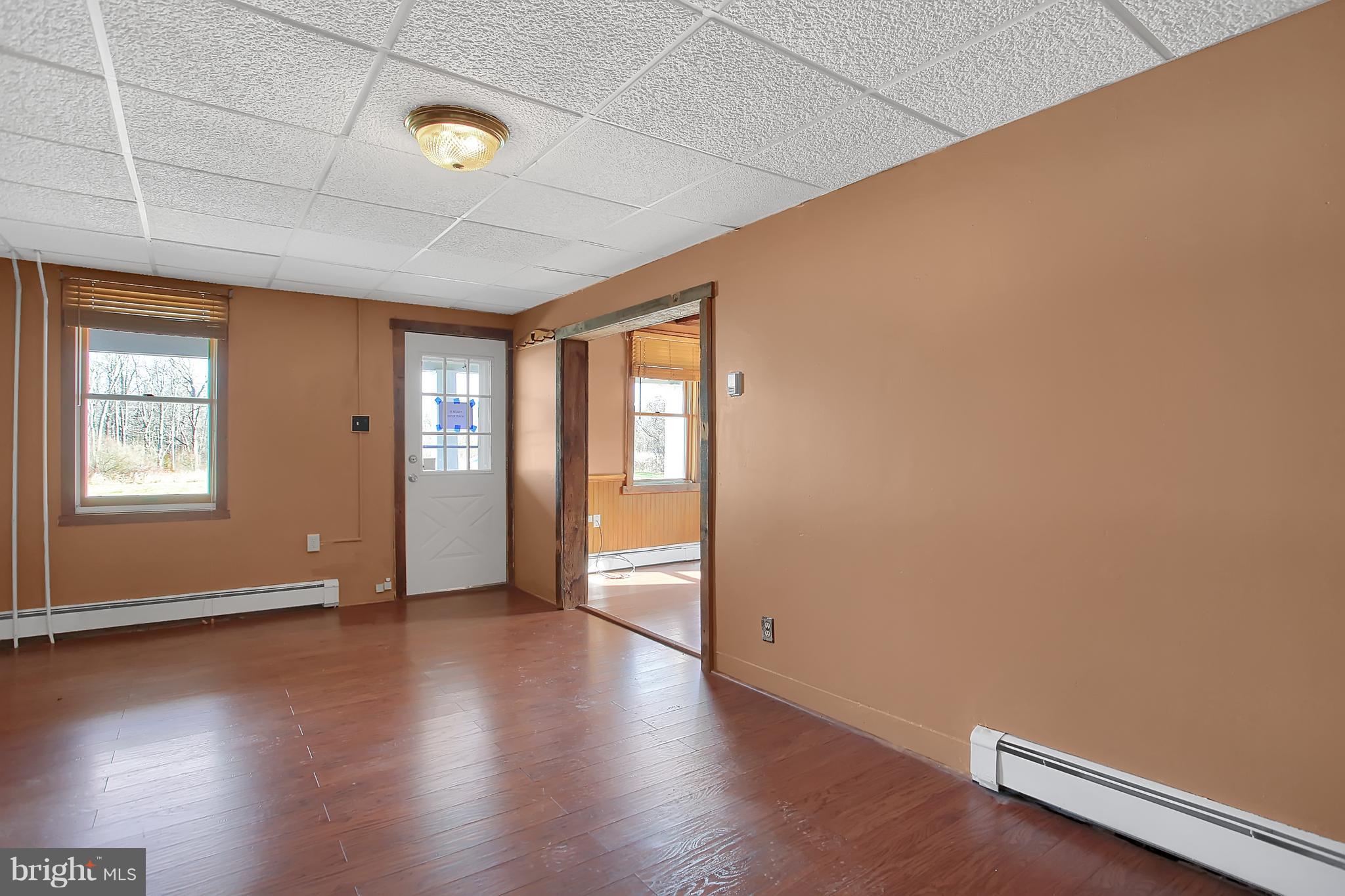 42 Old York Road Wellsville, PA 17365 - Photo 10 of 38