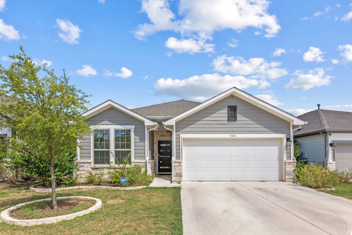 144 Gullivers Drive Elgin, TX 78621 - Photo 1 of 38