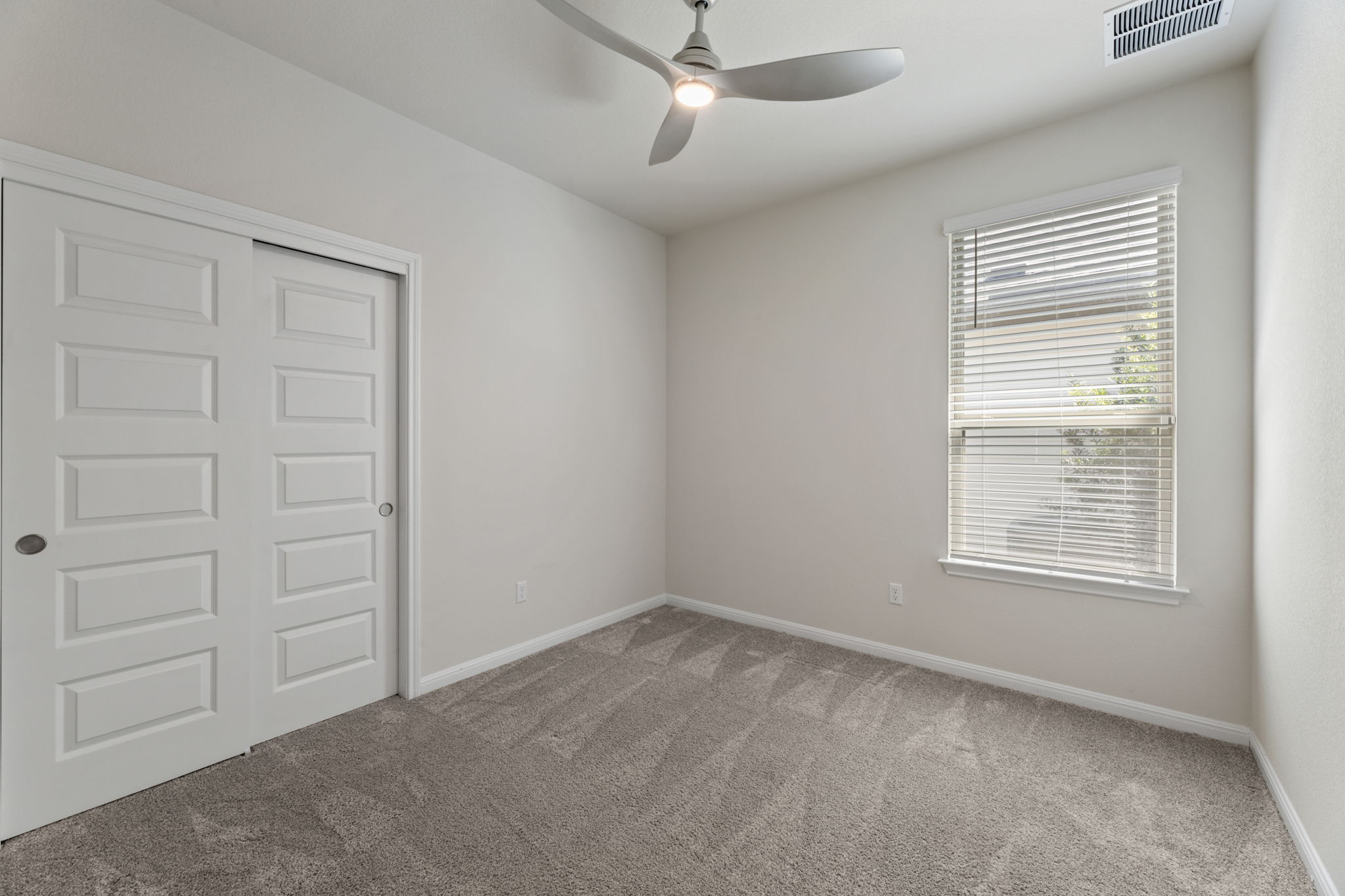 144 Gullivers Drive Elgin, TX 78621 - Photo 11 of 38