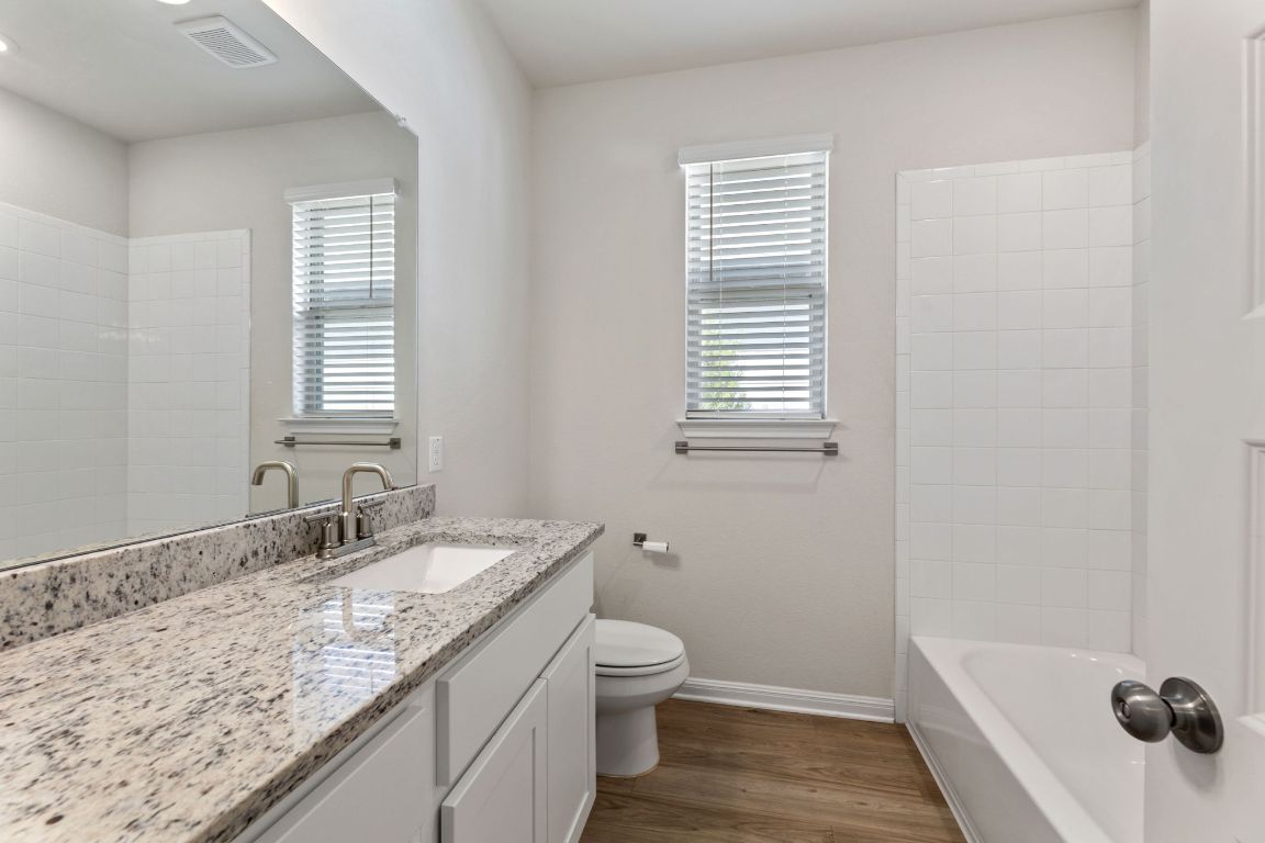 144 Gullivers Drive Elgin, TX 78621 - Photo 8 of 38