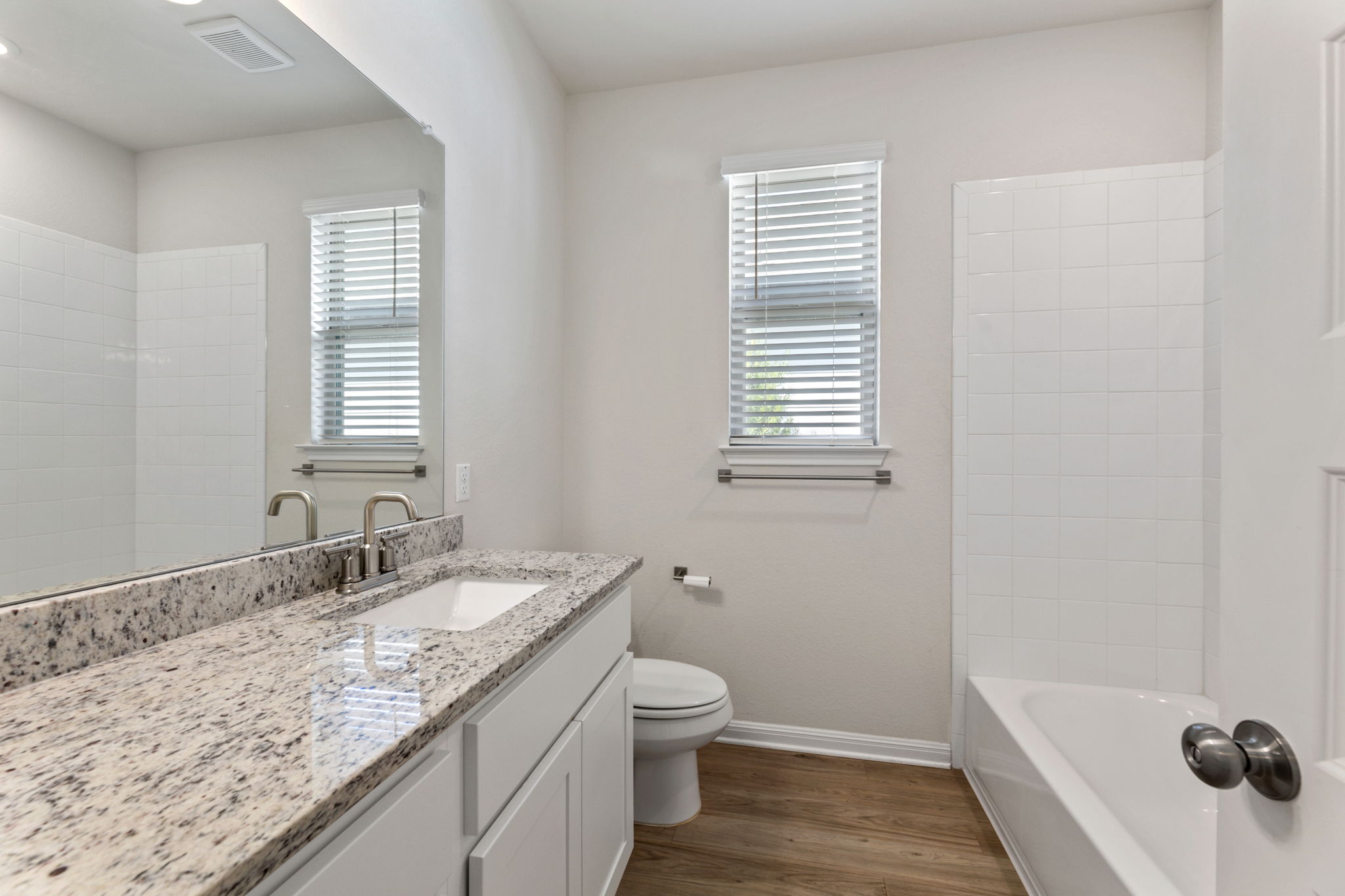 144 Gullivers Drive Elgin, TX 78621 - Photo 8 of 38