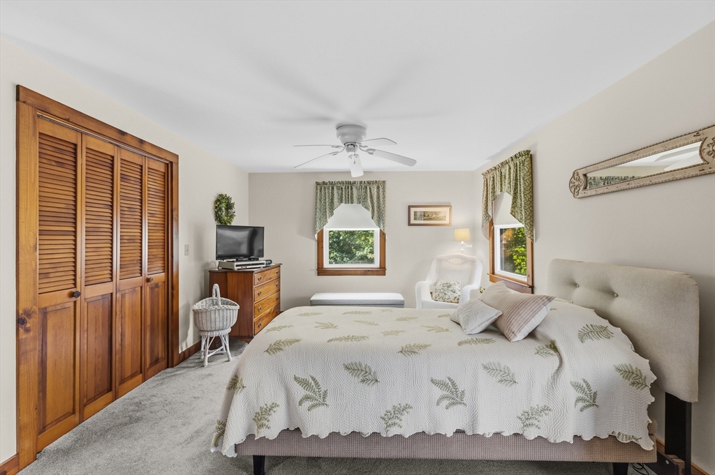 32 Shields Road Mashpee, MA 02649 - Photo 12 of 41 Gallery Image 12