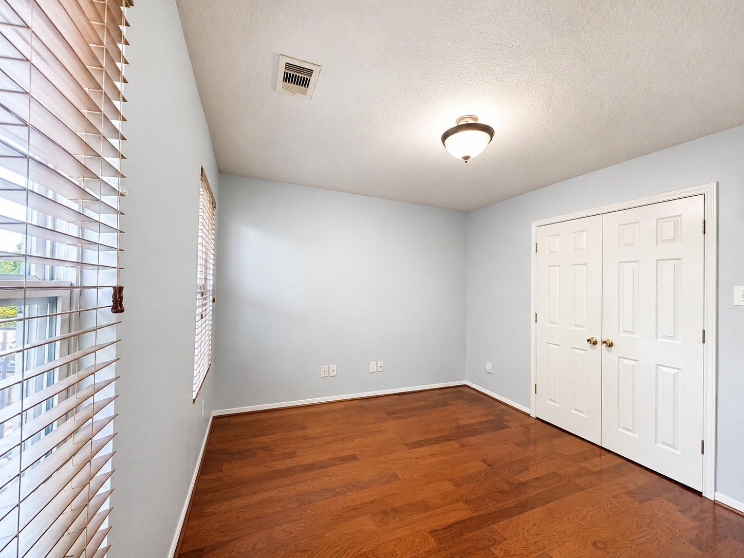 903 Northgate Springs Drive Spring, TX 77373 - Photo 18 of 36 a view of an empty room with a window