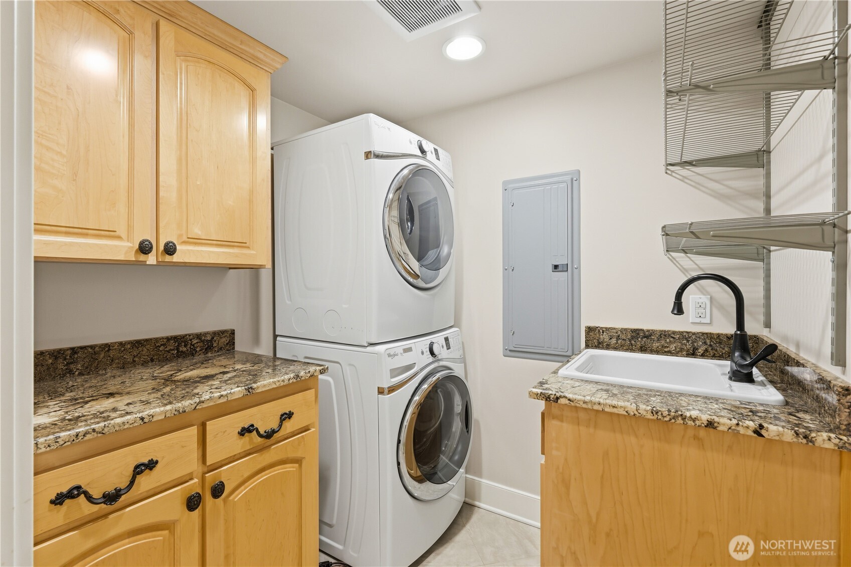 3821 Shelby Road Lynnwood, WA 98087 - Photo 19 of 40