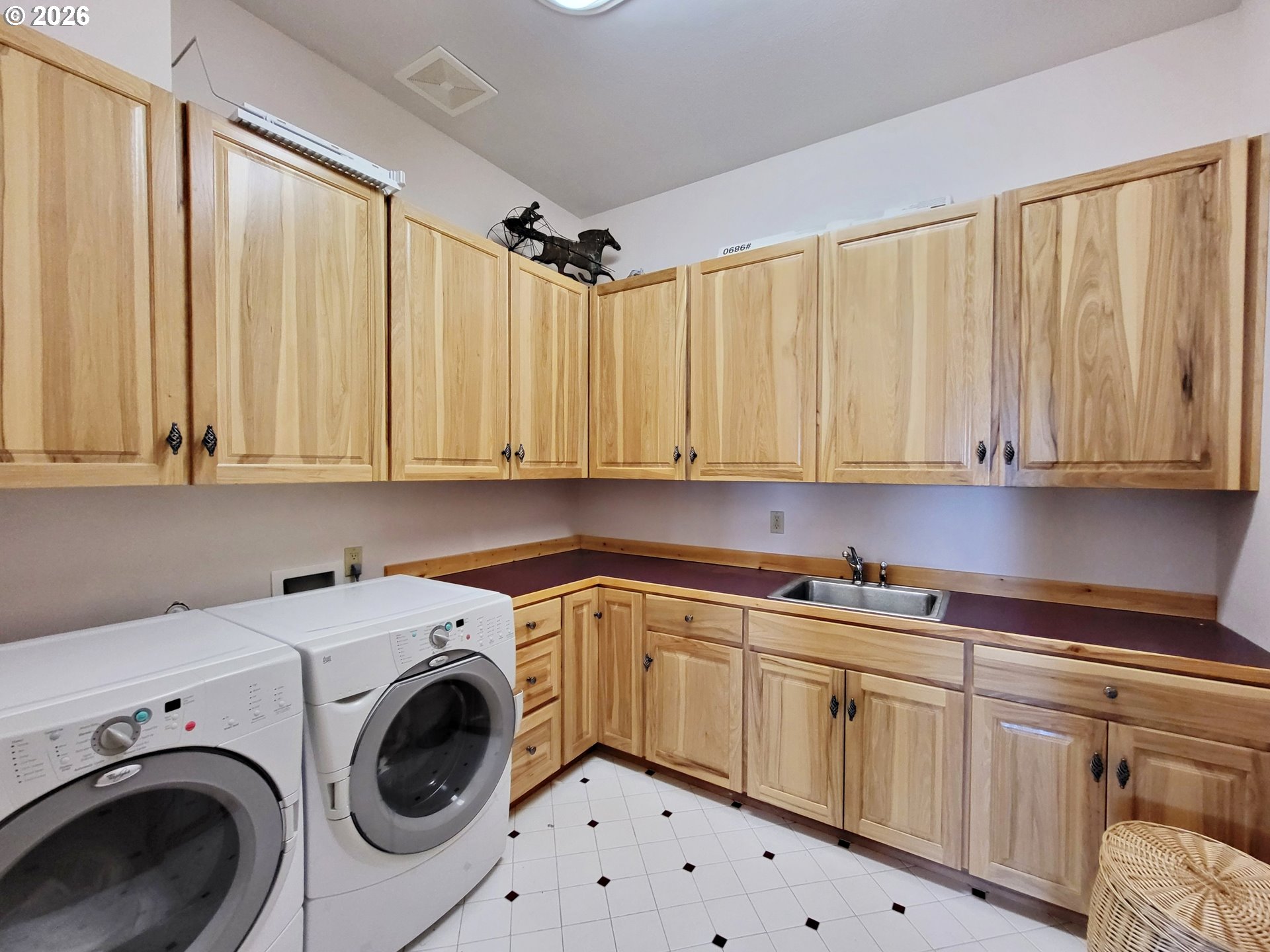 62443 Edgewater Road Joseph, OR 97846 - Photo 48 of 48 Laundry
