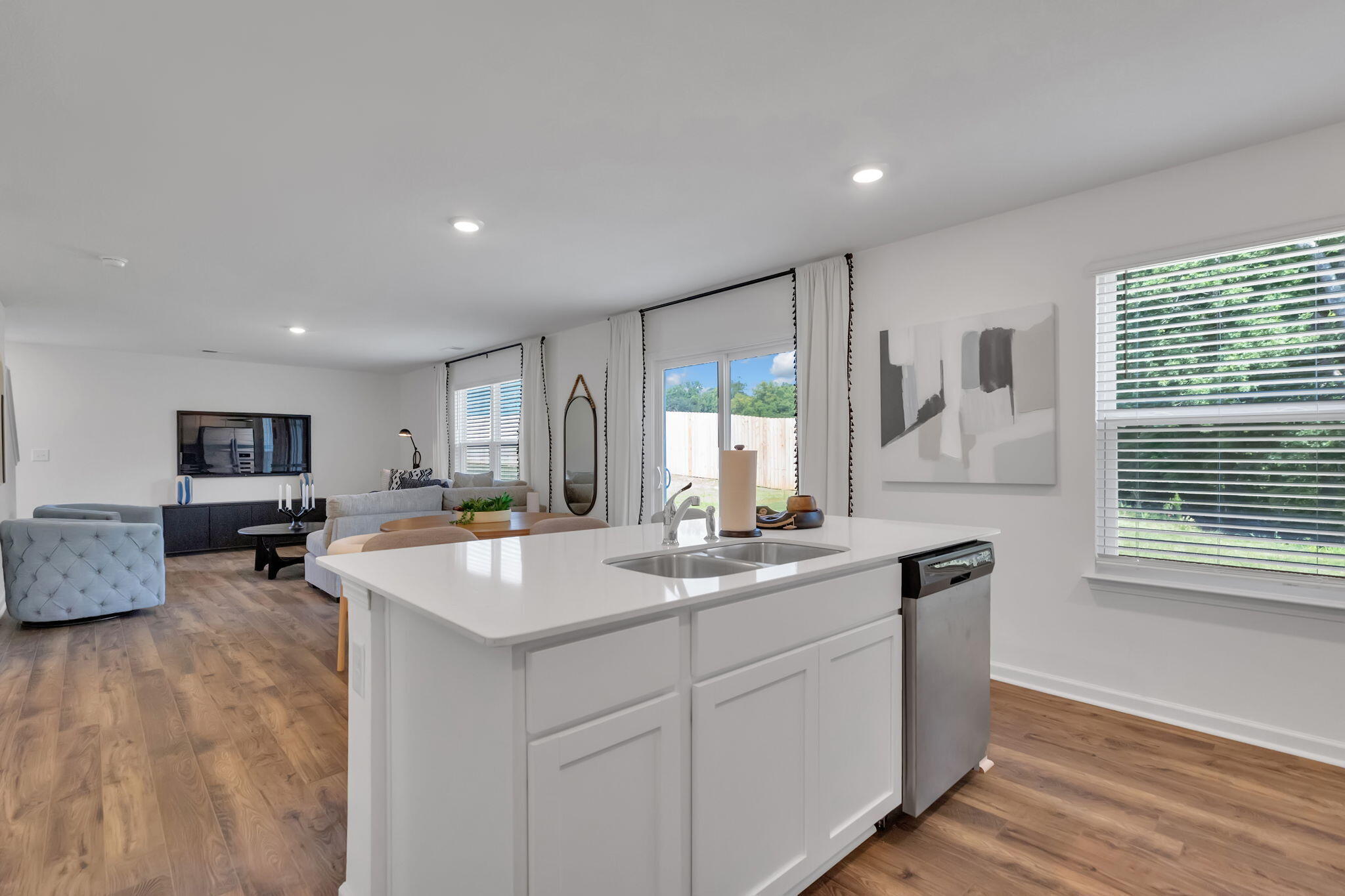 224 Oliver Circle Dayton, TN 37321 - Photo 4 of 27 4-web-or-mls-217A0362